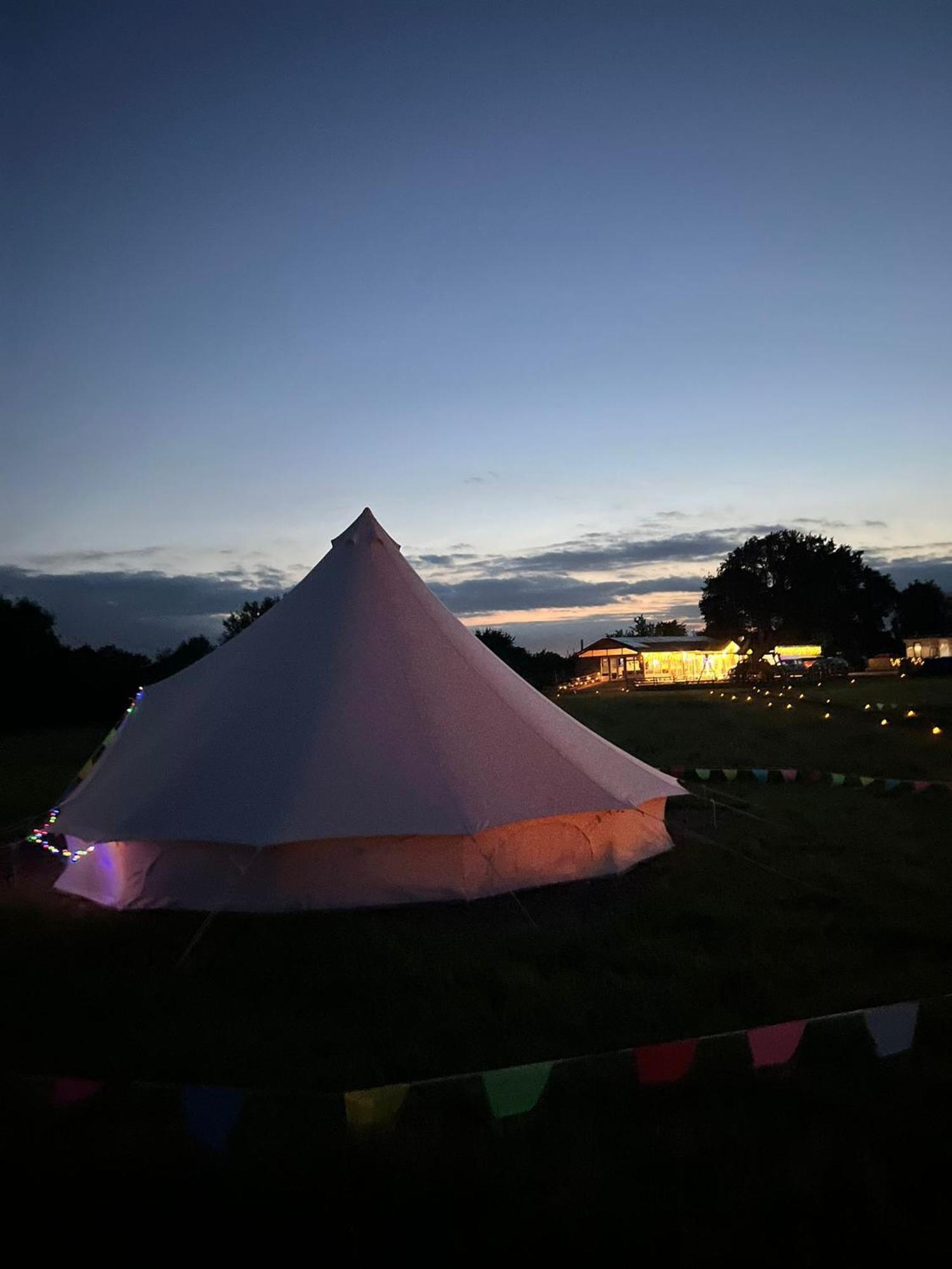 Country View Camping Bratton Экстерьер фото
